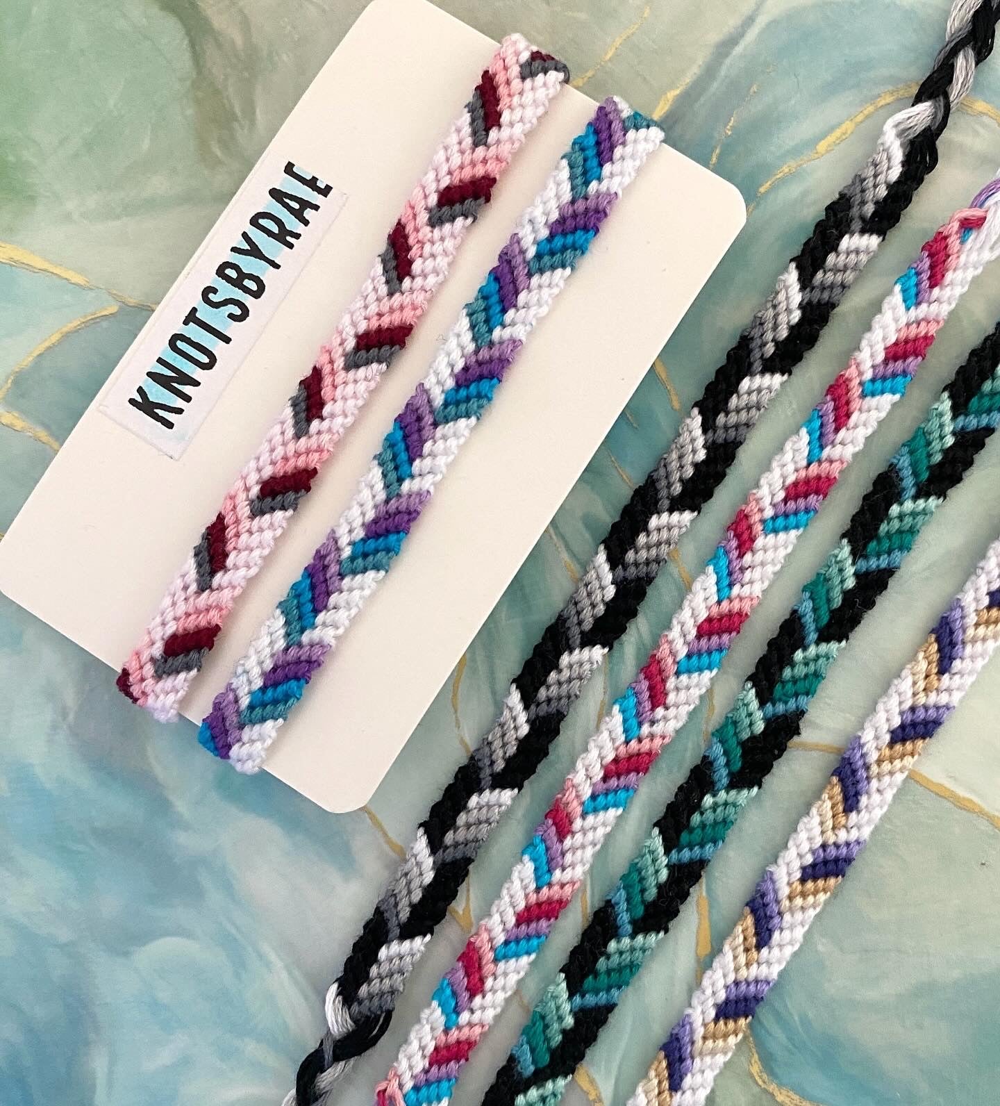 Alternating Chevron Friendship Bracelets
