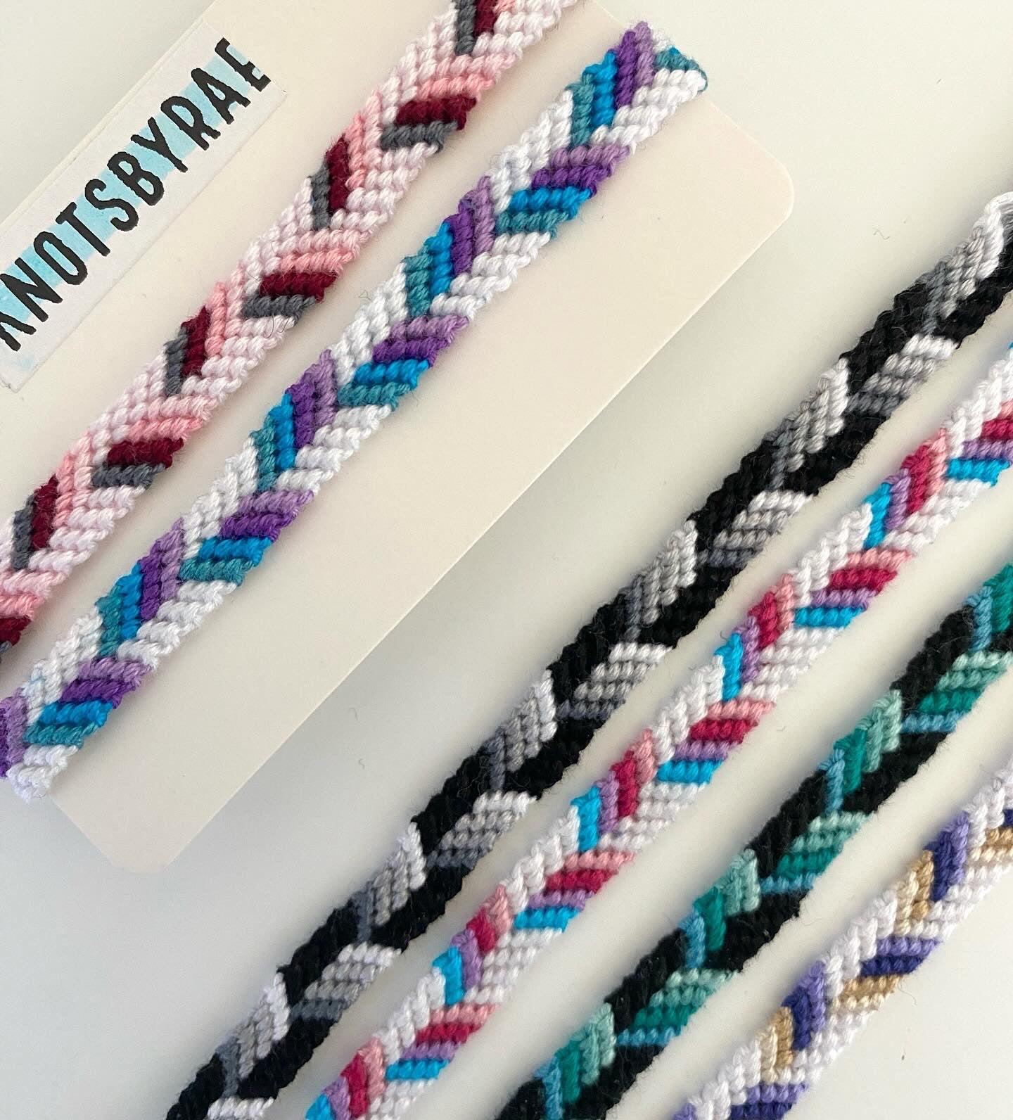 Alternating Chevron Friendship Bracelets